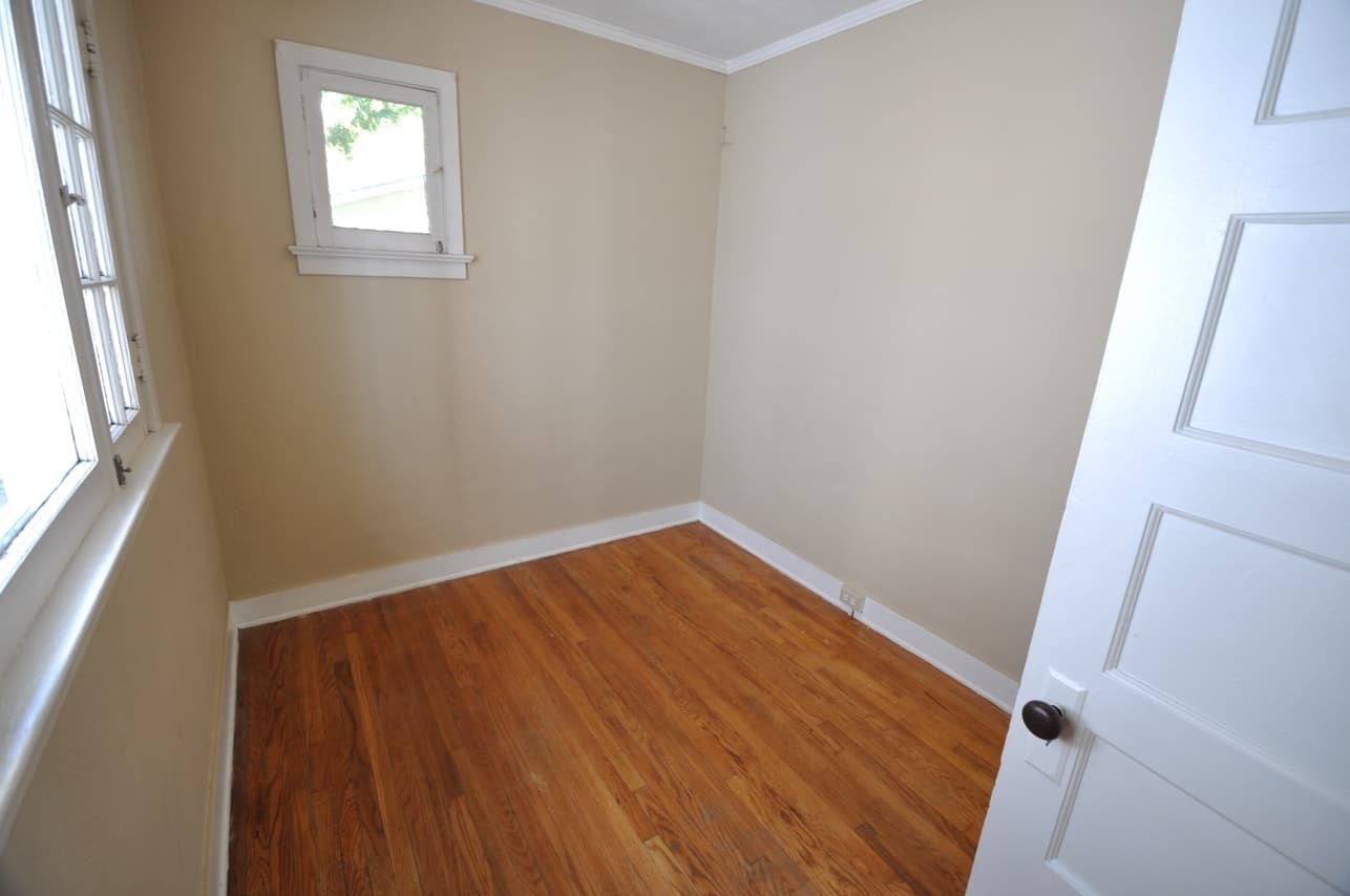 Santa Barbara Apartment: 121 W Arrellaga Street