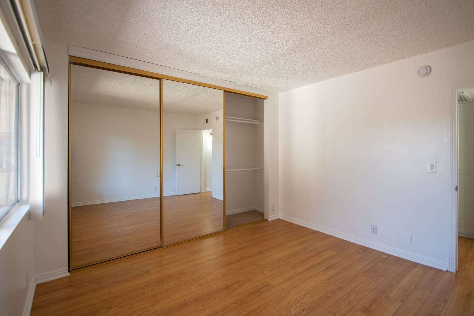 Valley Village Apartment: 12245 Chandler Boulevard