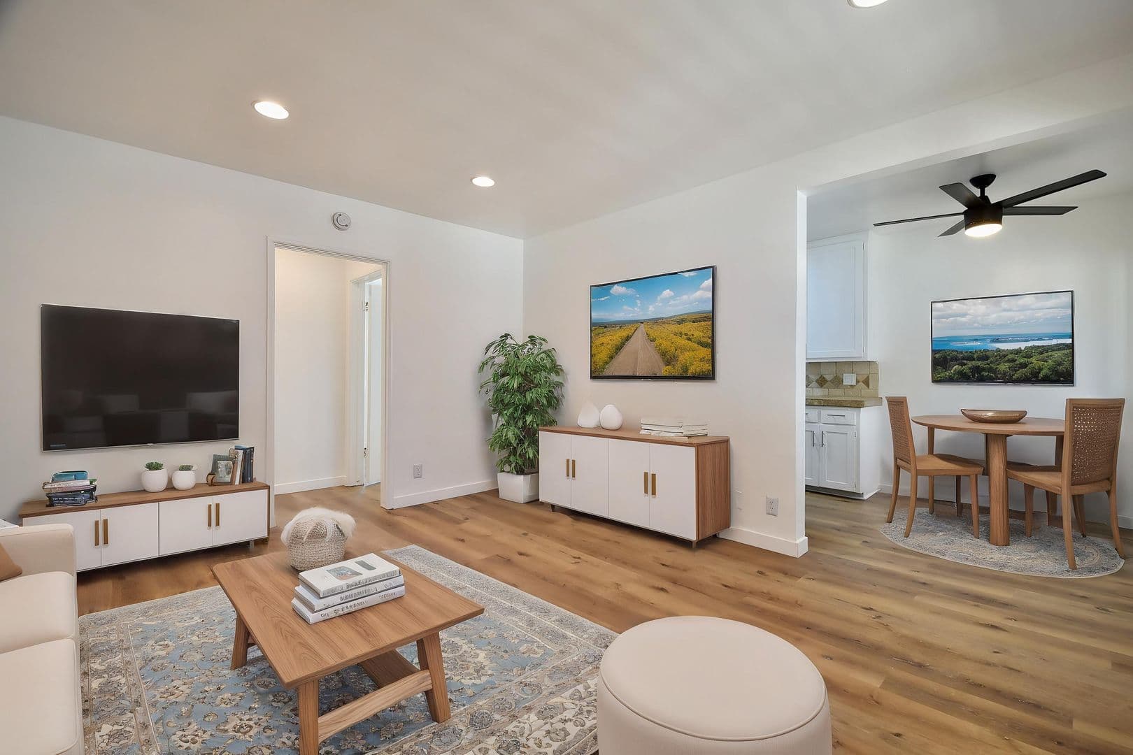 North Hollywood Apartment: 11054 Otsego Street