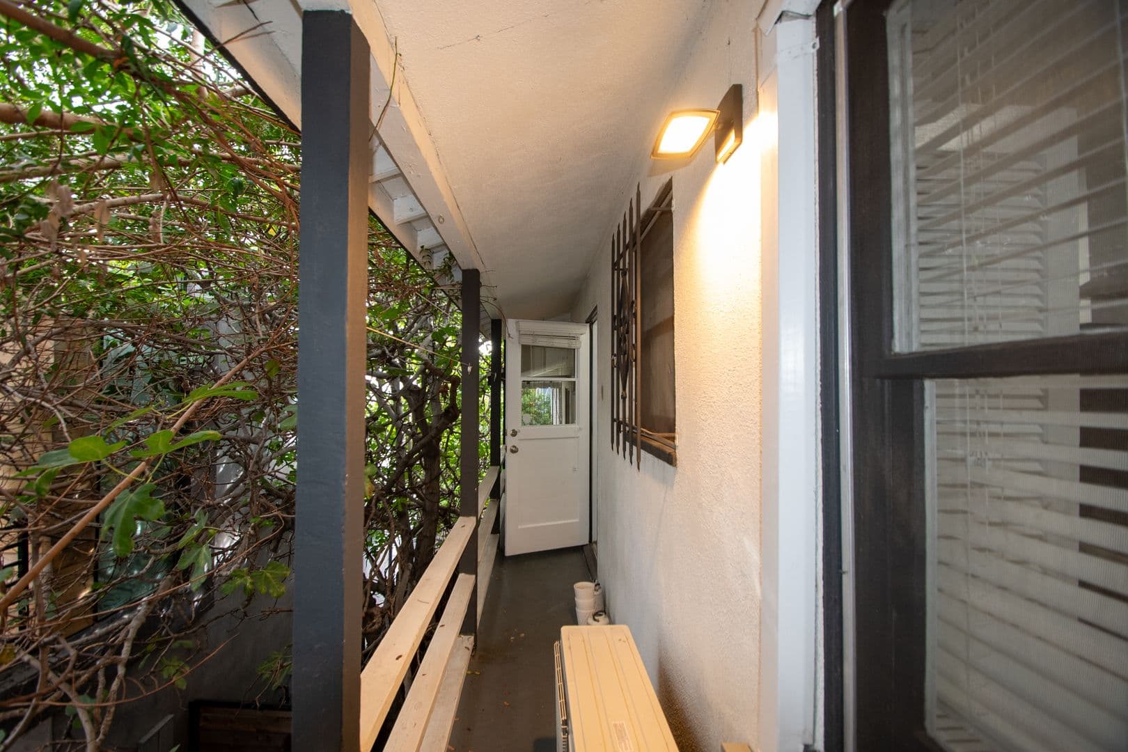 Studio City Apartment: 4413 Tujunga Avenue