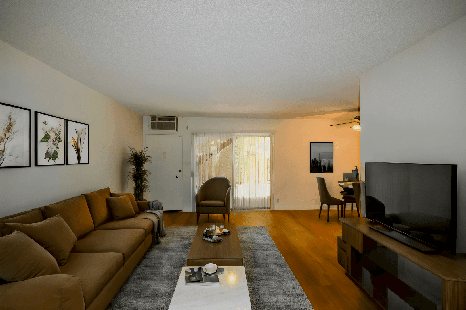 North Hollywood Apartment: 10855 Morrison Street