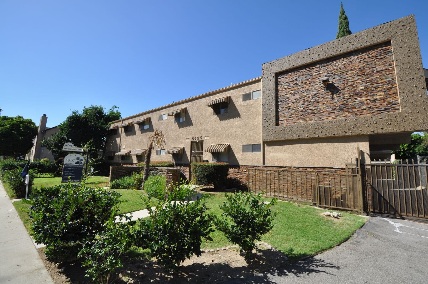 Valley Village Apartment: 5455 Bellingham Avenue