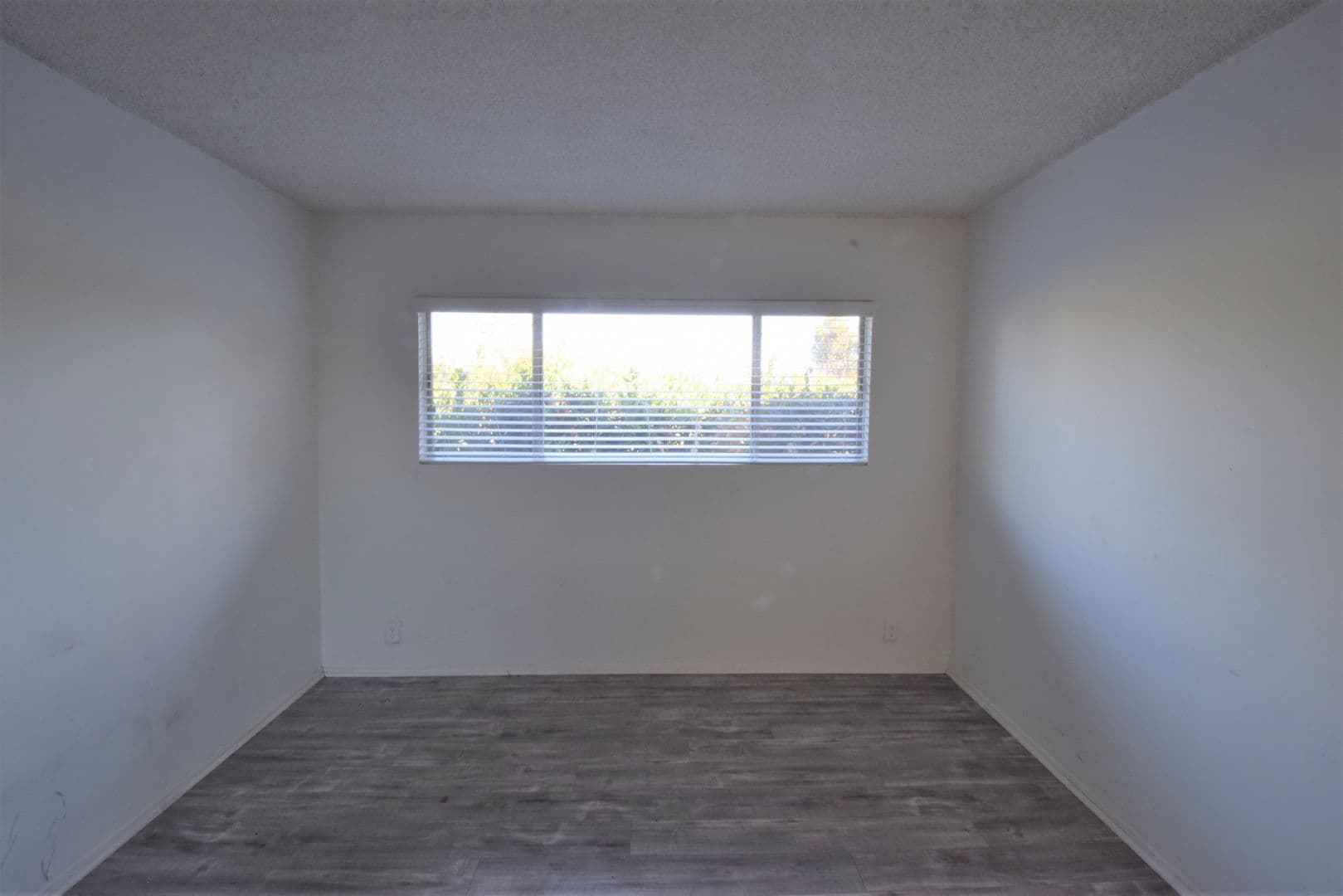 Valley Village Apartment: 12050 Tiara Street