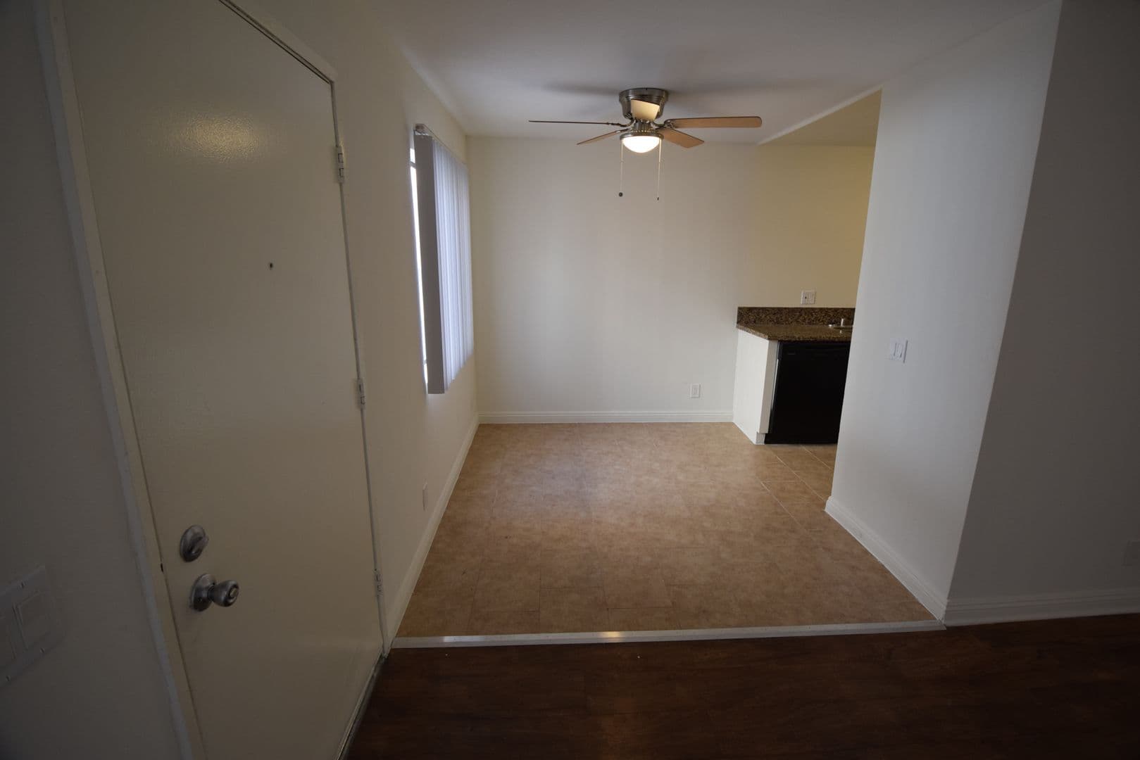 Canoga Park Apartment: 21306 Parthenia Street