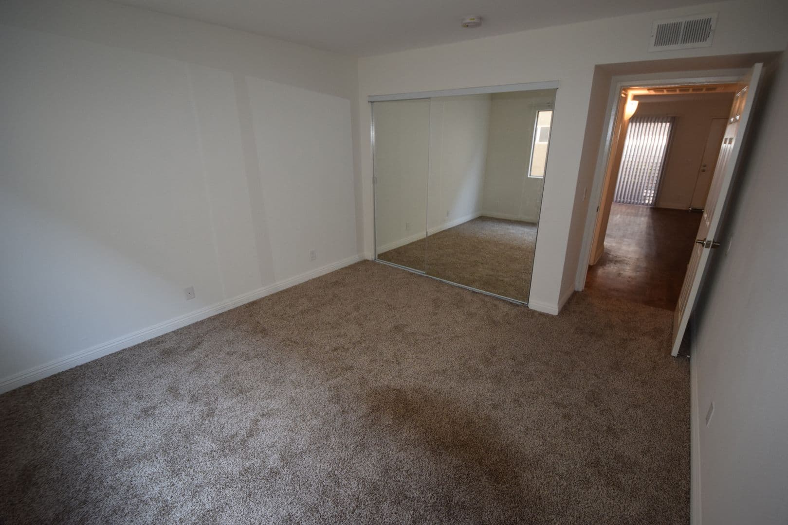 Canoga Park Apartment: 21306 Parthenia Street