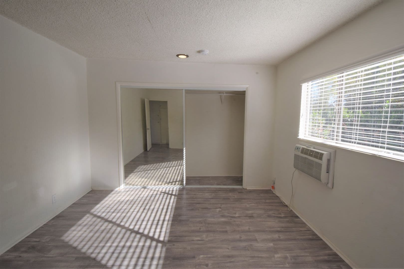 Valley Village Apartment: 12050 Tiara Street