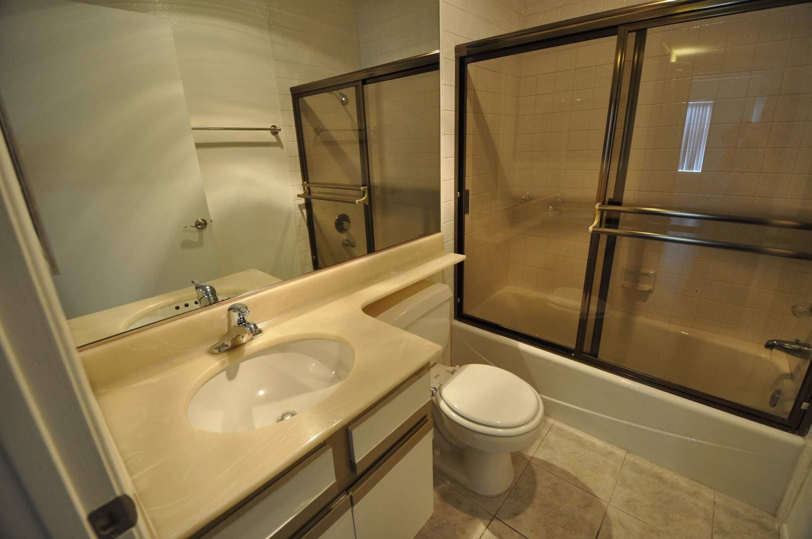 Studio City Apartment: 3960 Carpenter Avenue