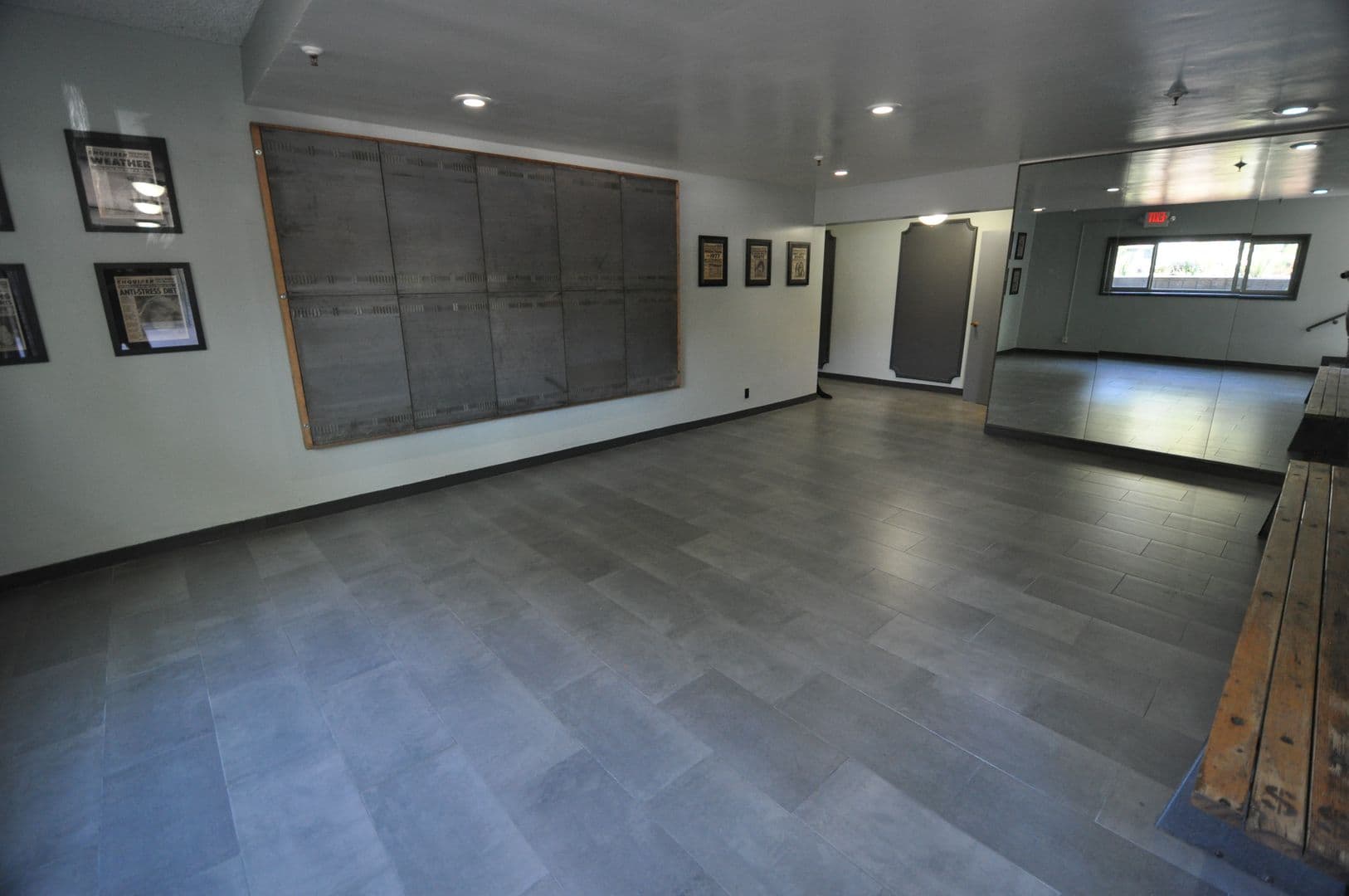North Hollywood Apartment: 11310 Camarillo Street