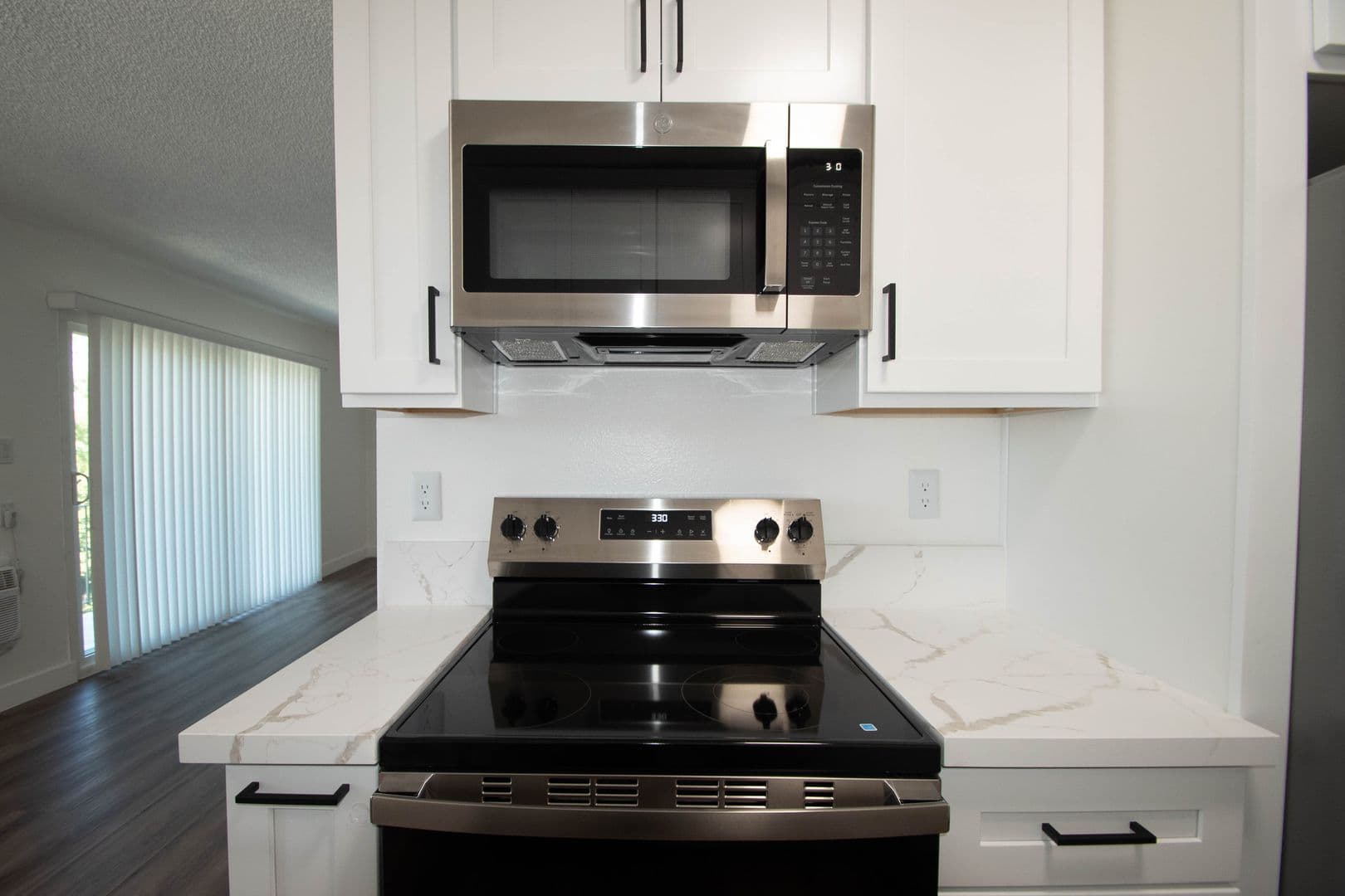 Van Nuys Apartment: 13019 Oxnard Street