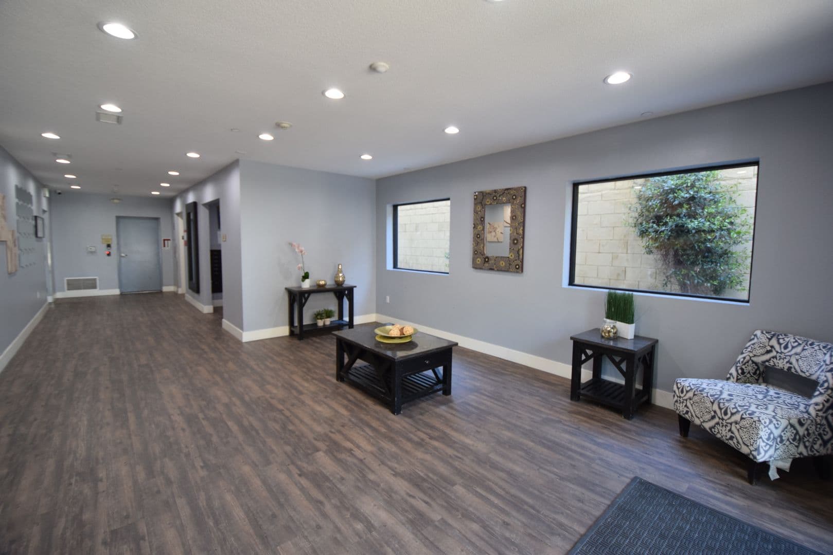 Panorama City Apartment: 7851 Ventura Canyon Avenue