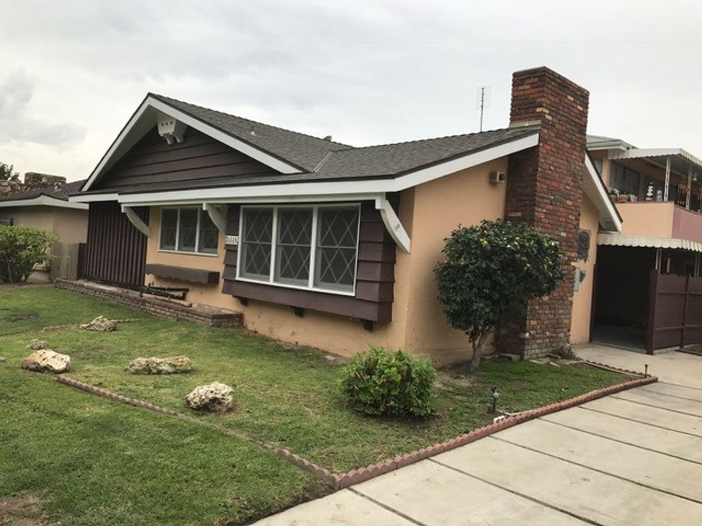 North Hollywood Apartment: 6665 Rhodes Avenue