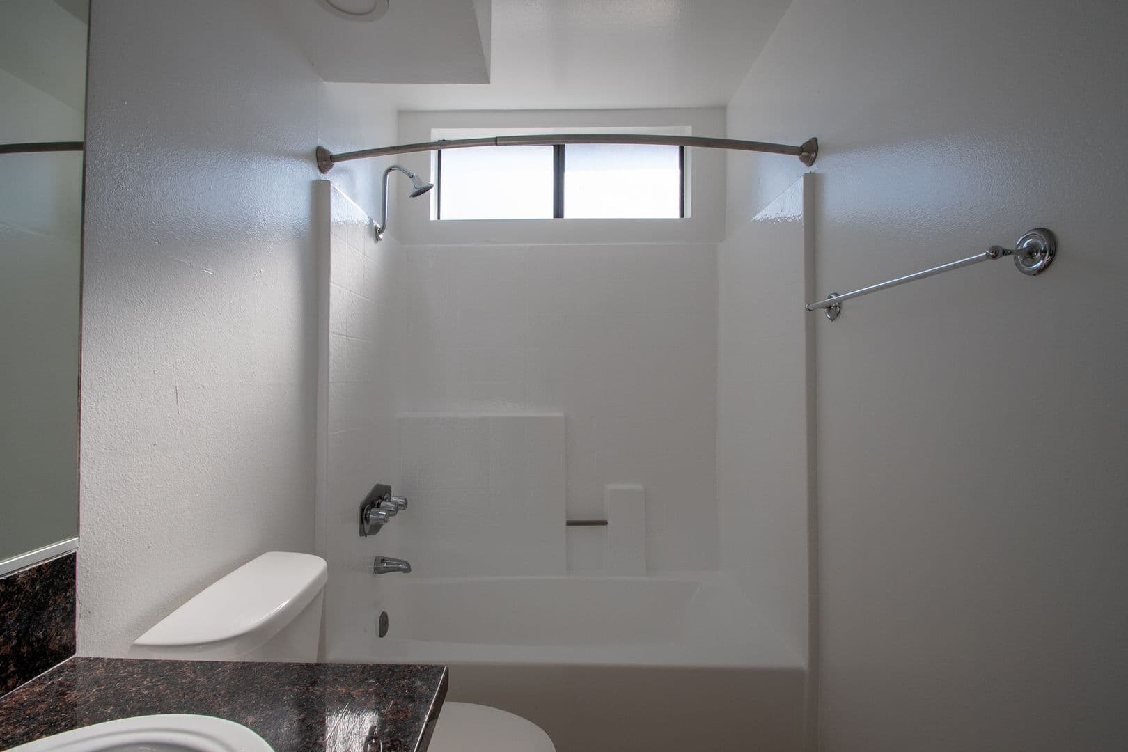 Valley Village Apartment: 12352 Burbank Blvd