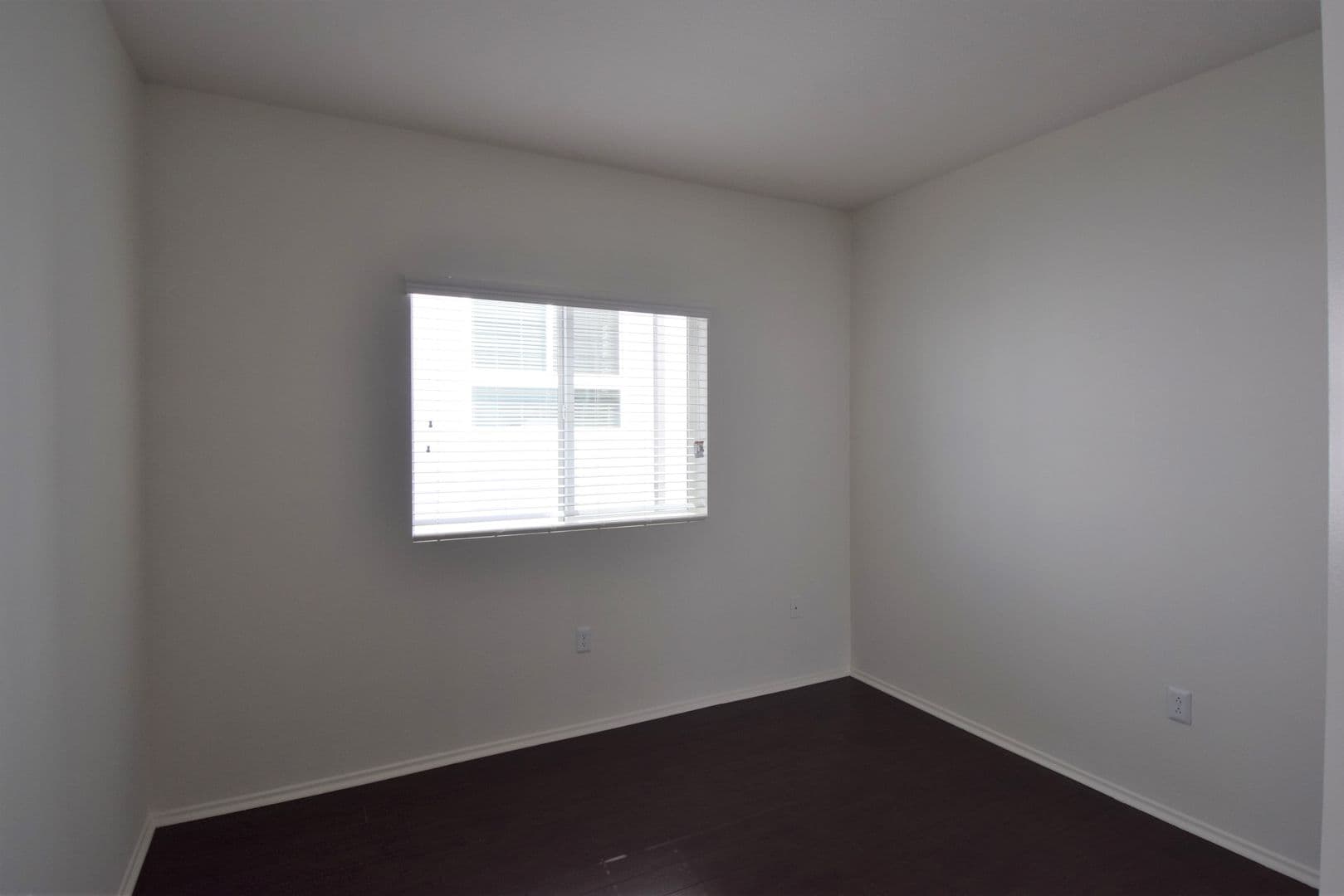 North Hollywood Apartment: 5500 Bonner Avenue