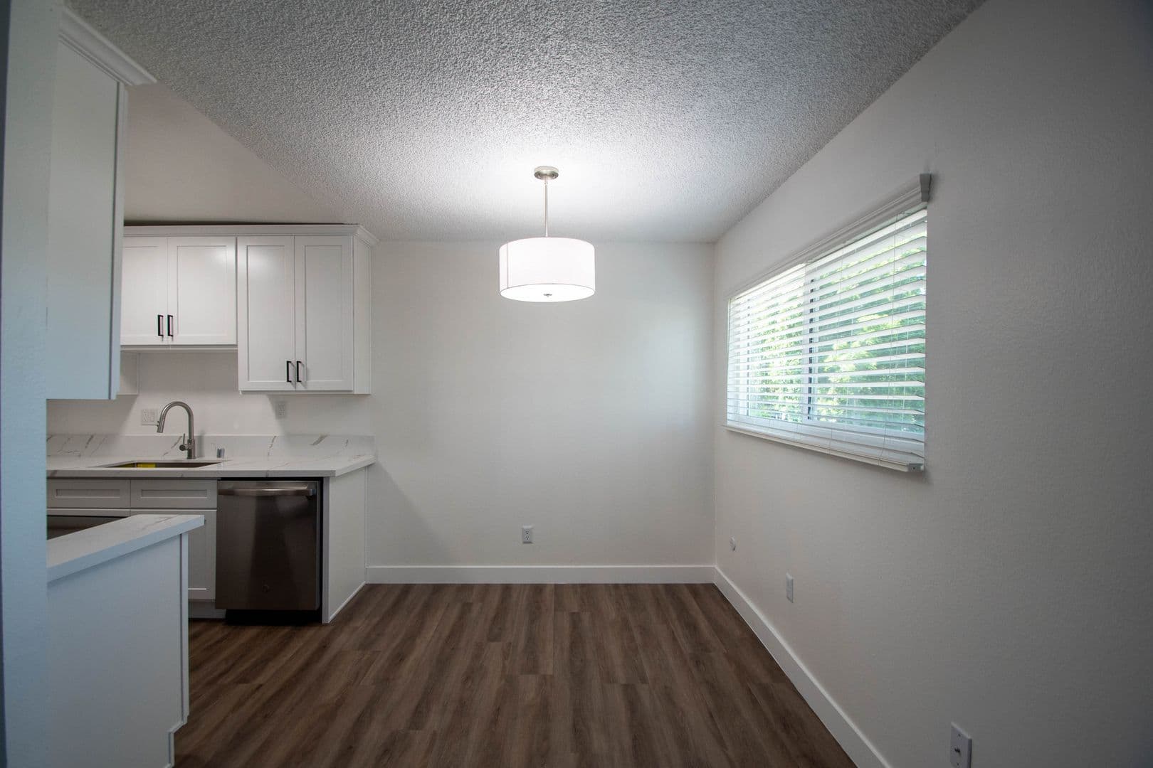 Van Nuys Apartment: 13019 Oxnard Street