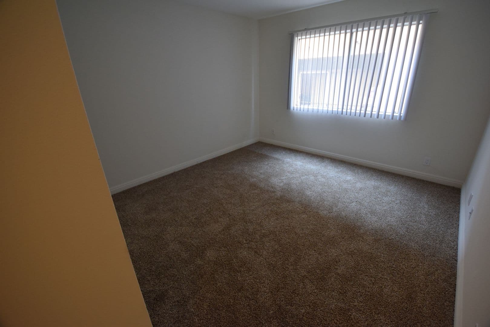 Canoga Park Apartment: 21306 Parthenia Street