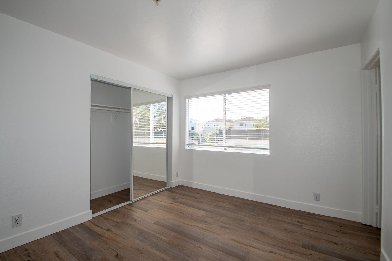 North Hollywood Apartment: 5002 Tujunga Avenue