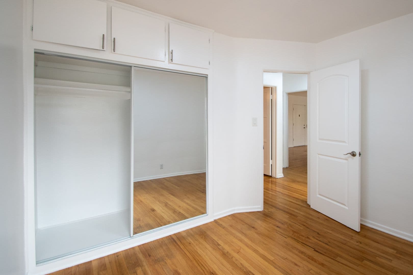 Studio City Apartment: 4413 Tujunga Avenue