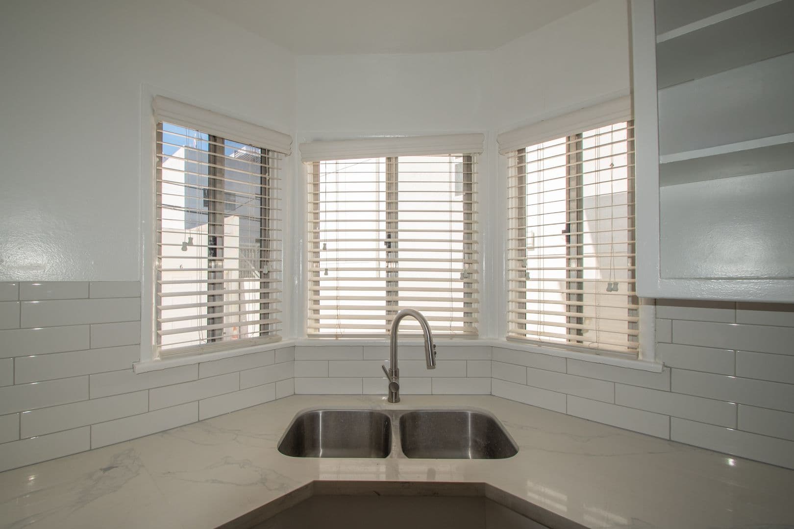 North Hollywood Apartment: 11034-11038 La Maida Street