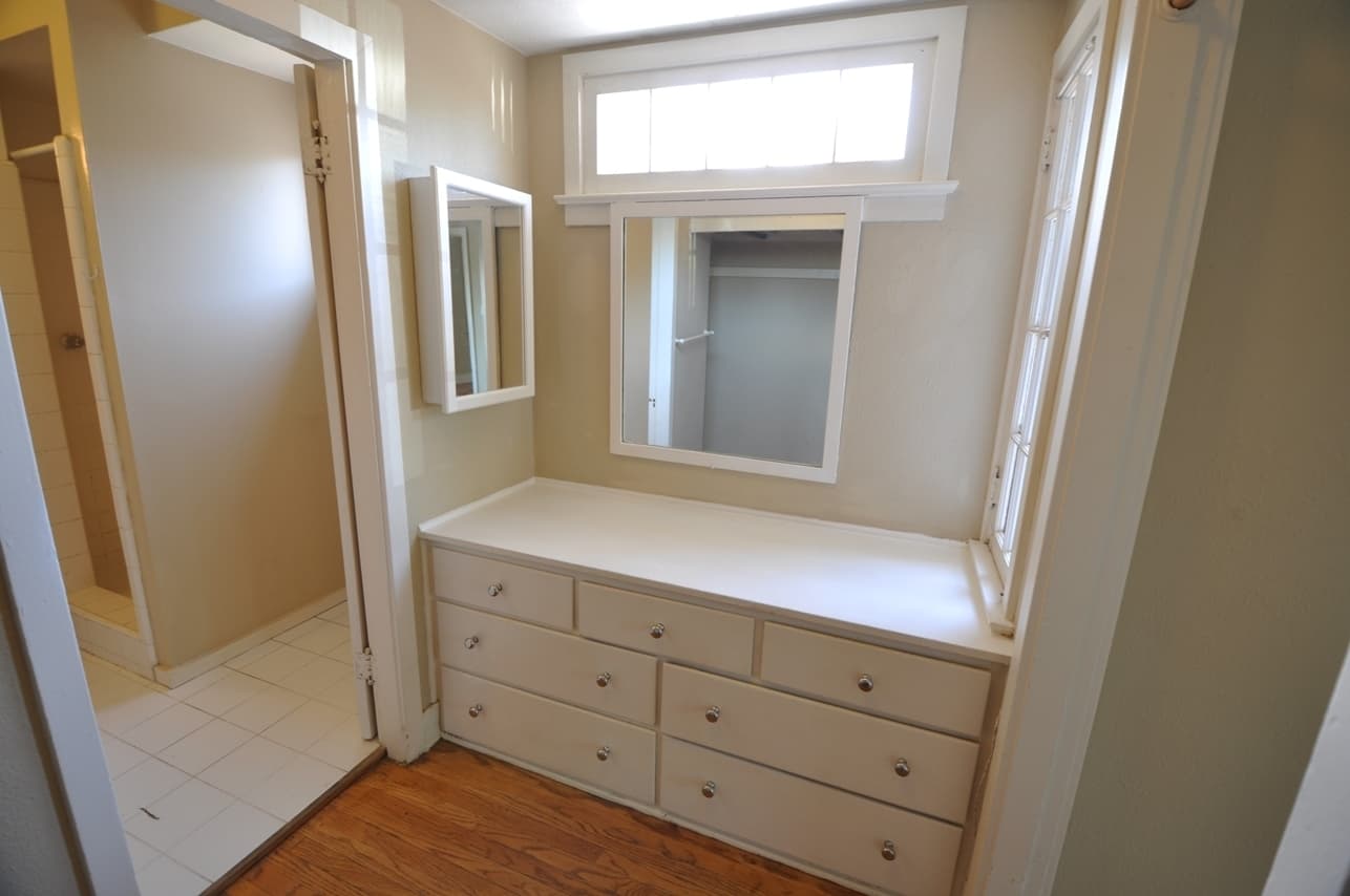 Santa Barbara Apartment: 121 W Arrellaga Street