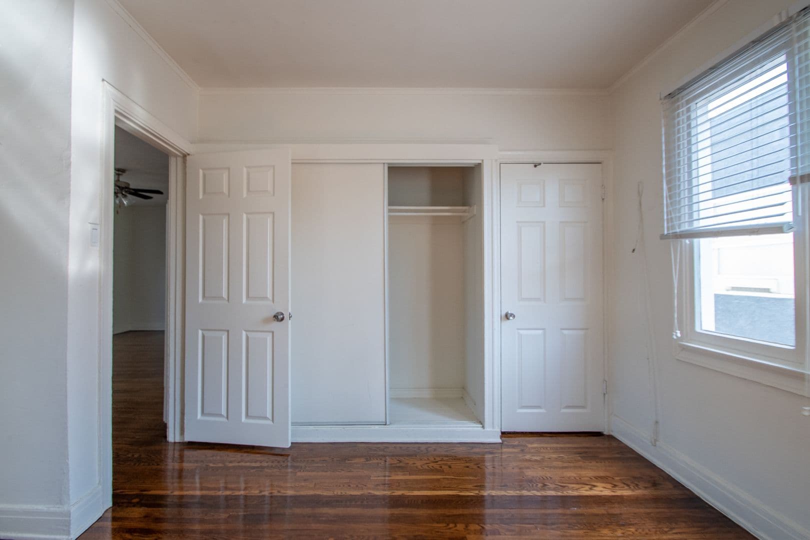 Los Angeles Apartment: 5212 Fountain Avenue