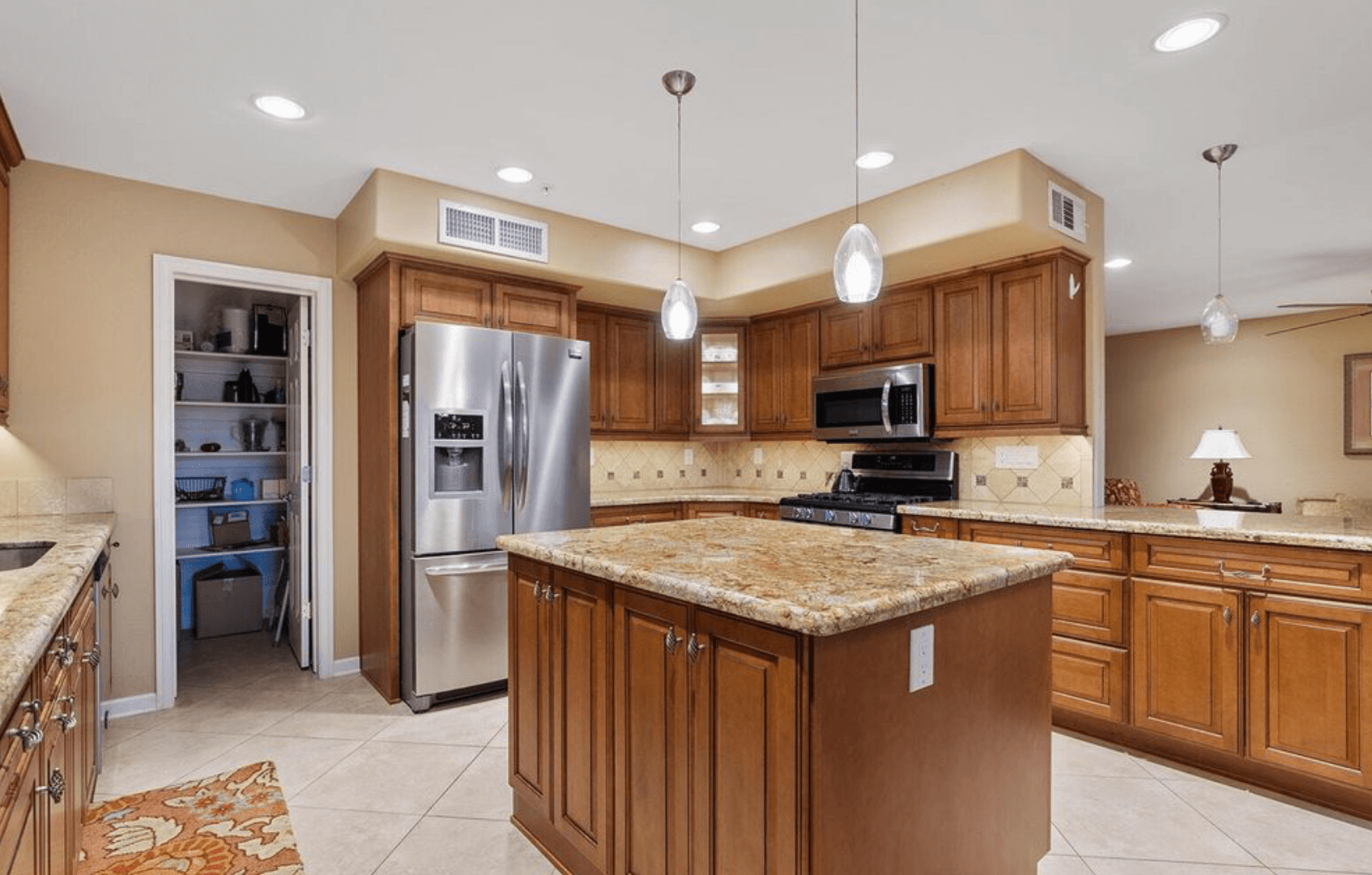 Scottsdale House: 7520 E Desert Vista Rd