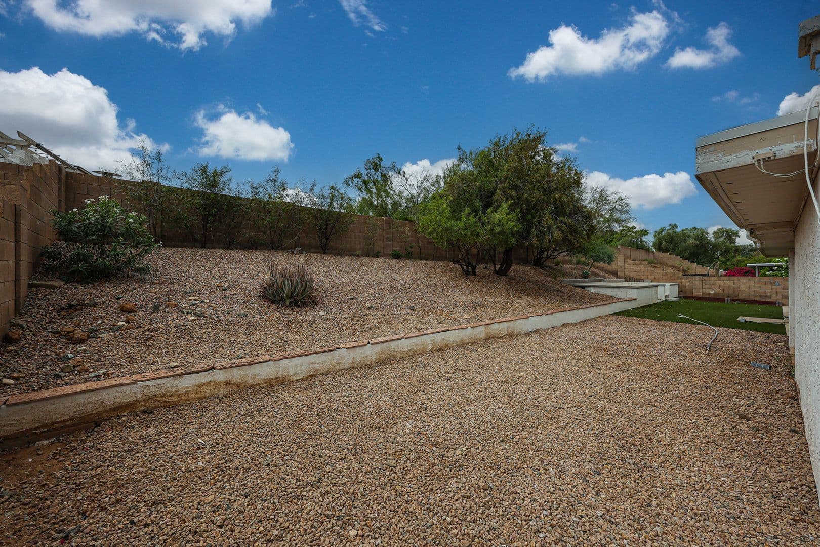 Phoenix House: 2851 E Acoma Dr