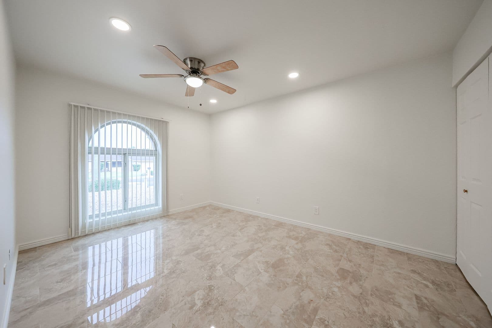 Phoenix House: 2851 E Acoma Dr