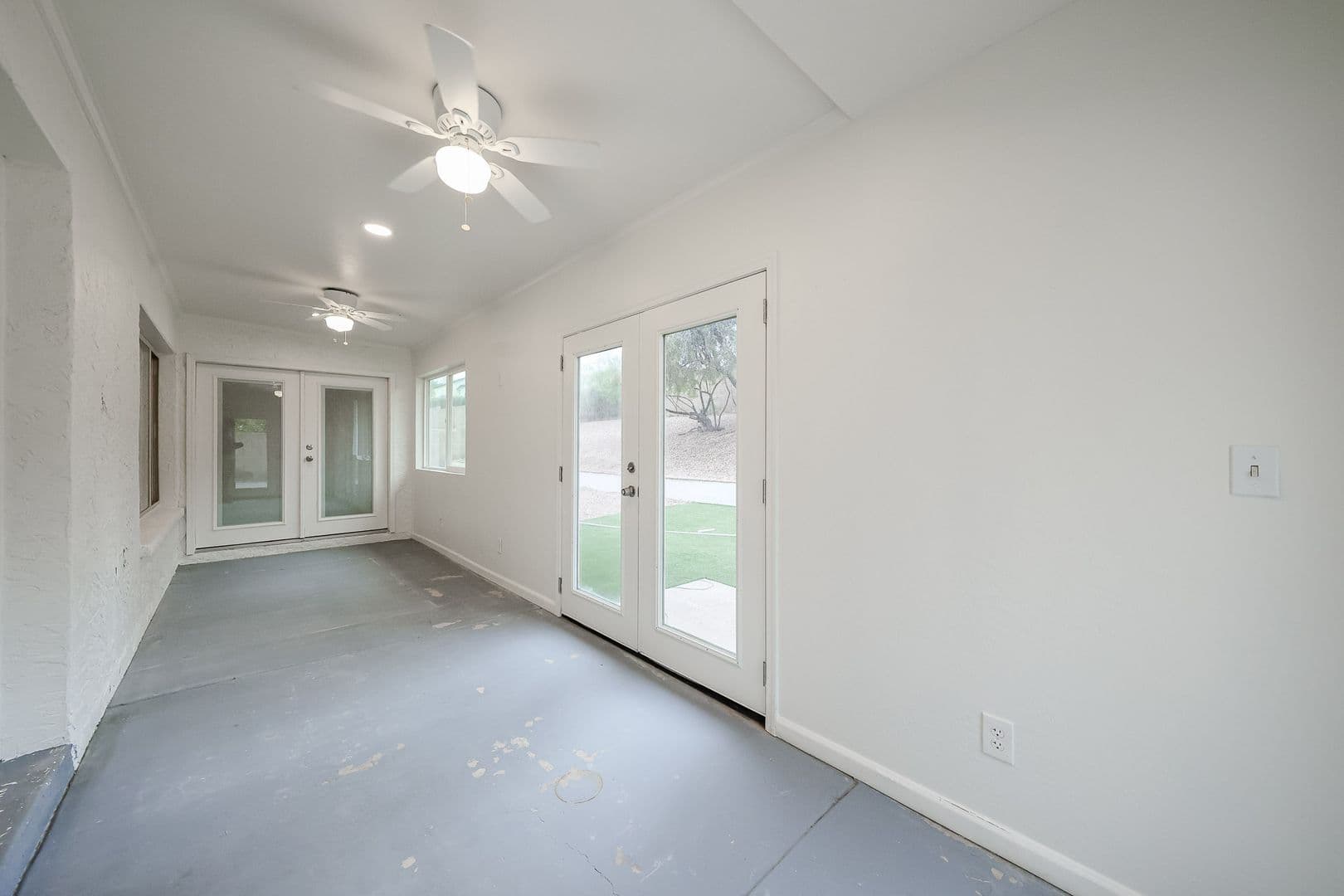 Phoenix House: 2851 E Acoma Dr