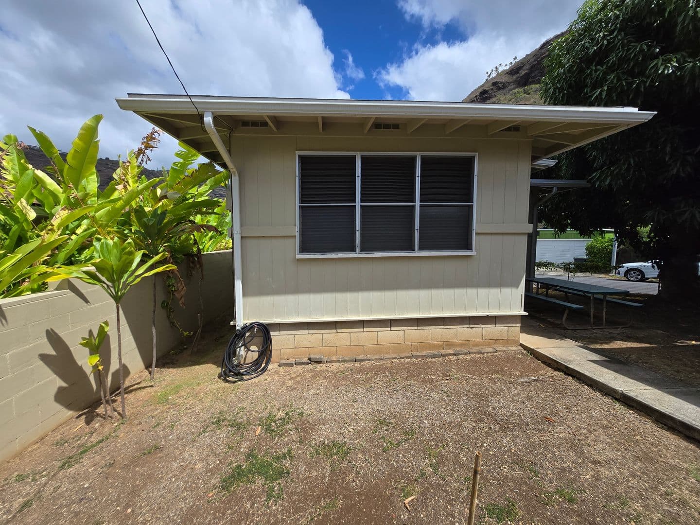 Honolulu Apartment: 5340 Uhiuhi Street