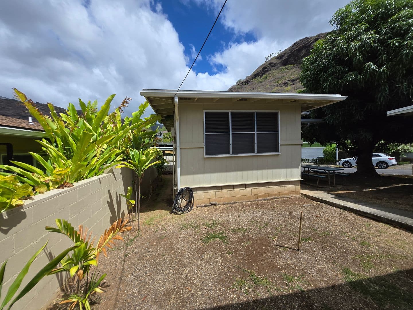 Honolulu Apartment: 5340 Uhiuhi Street
