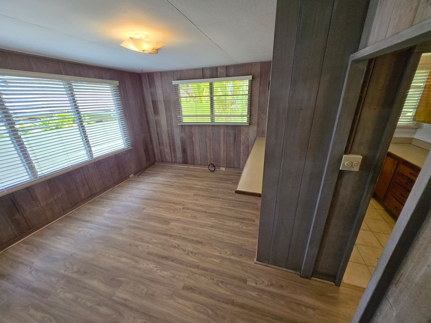 Honolulu Apartment: 5340 Uhiuhi Street