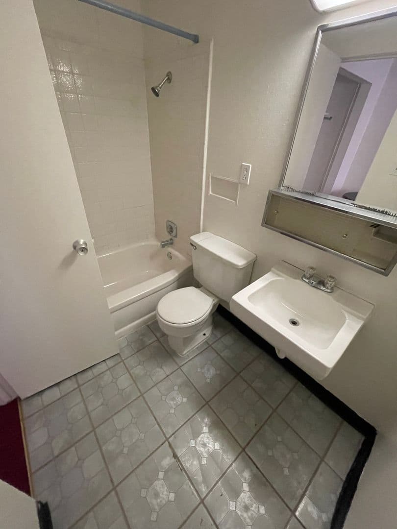 Las Vegas House: 3965 S Las Vegas Blvd-dont use