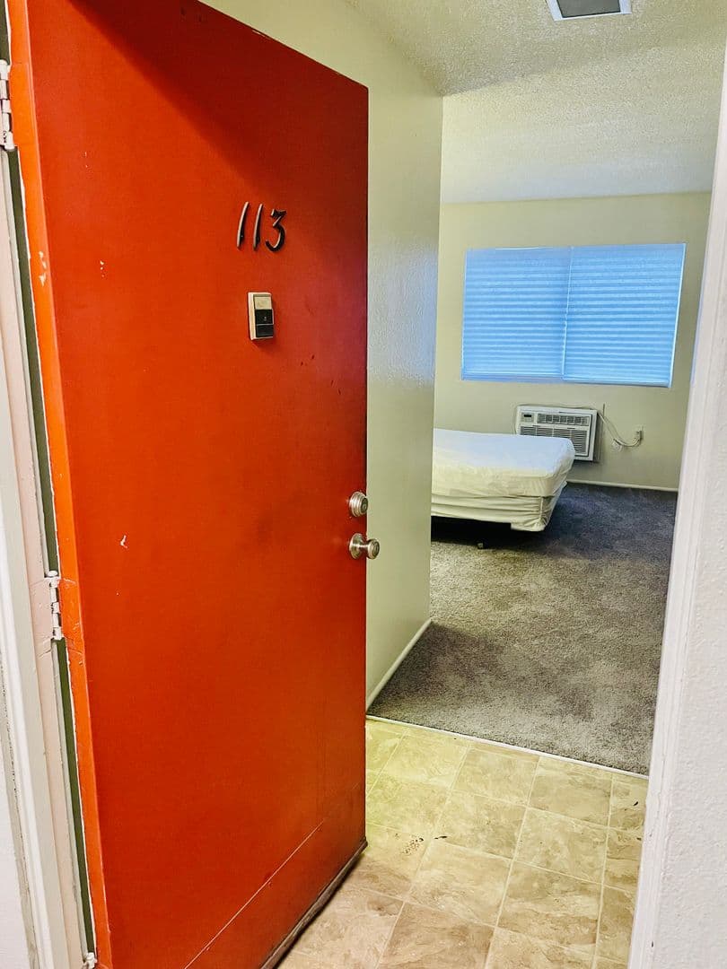 Las Vegas House: 3965 S Las Vegas Blvd-dont use