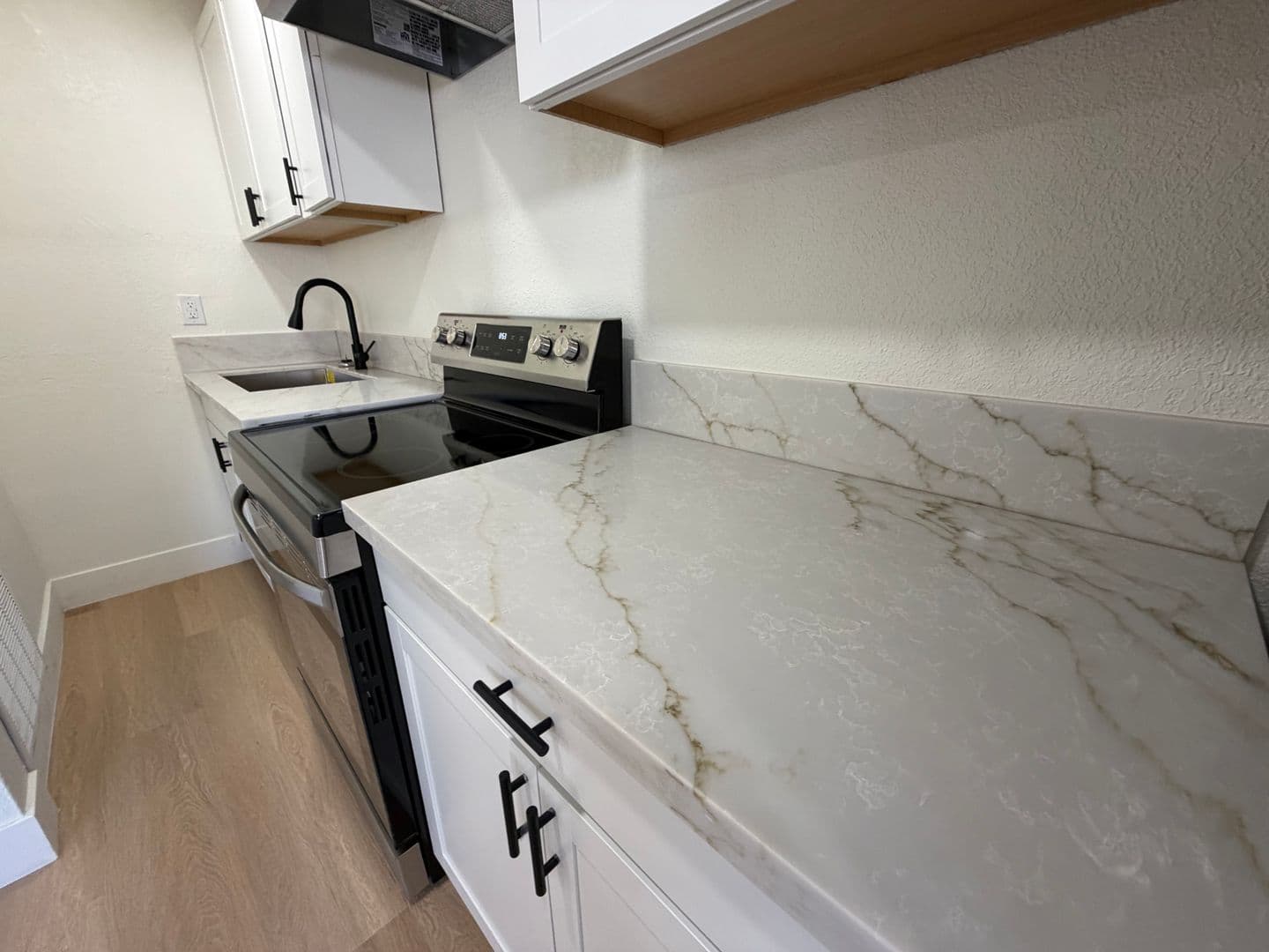 Henderson Apartment: 438 Perlite Way