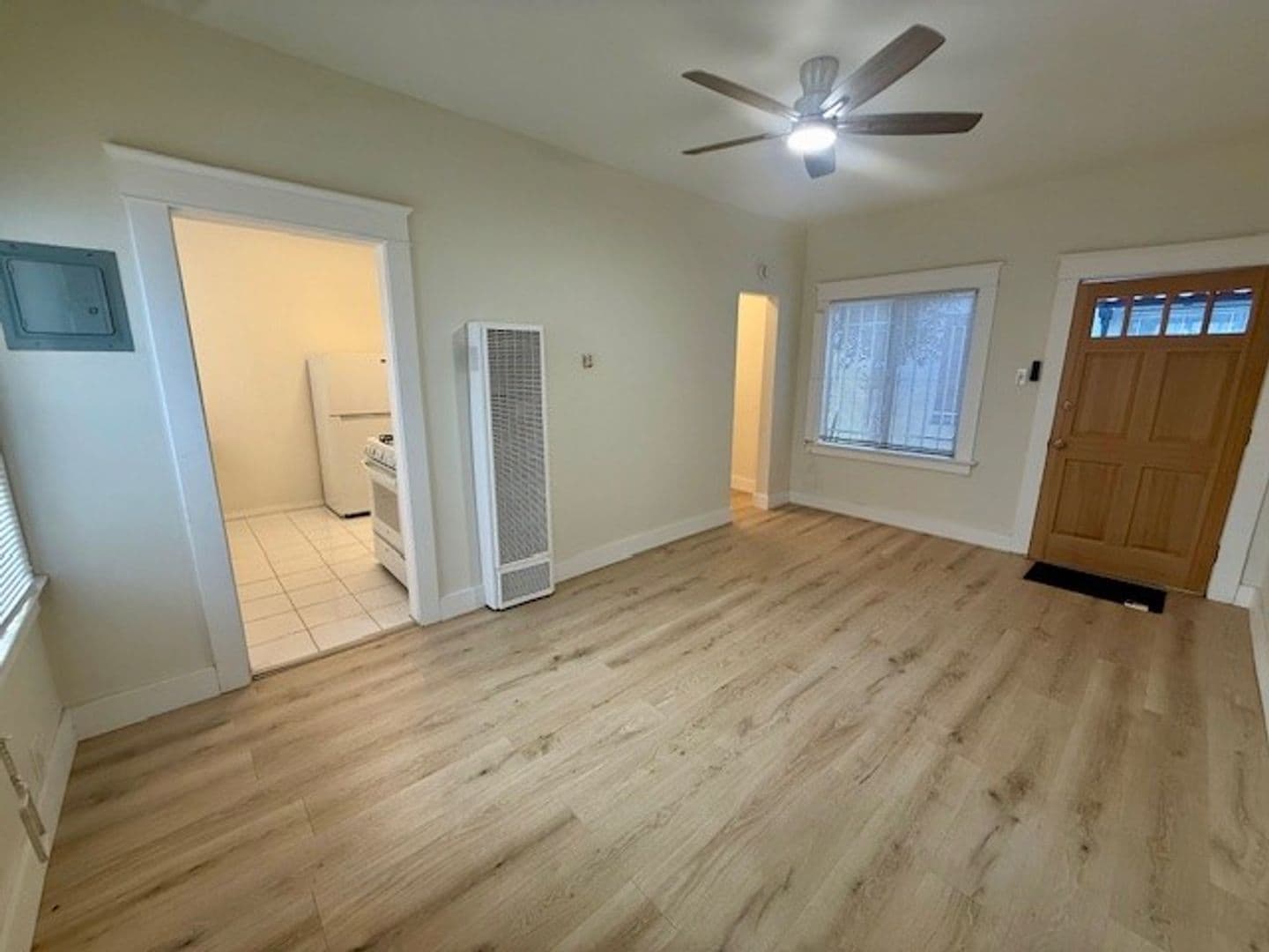 Long Beach Apartment: 1819 E. 4th St.