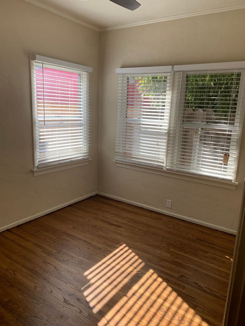 Long Beach Apartment: 1844 East 5th St.