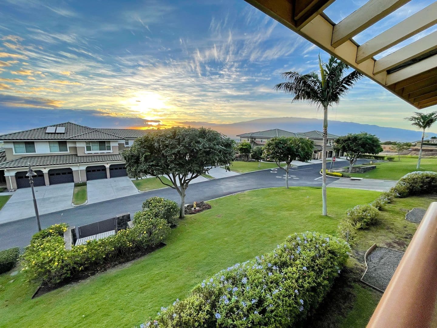 Wailuku House: 49 Kokea Street Unit #1102