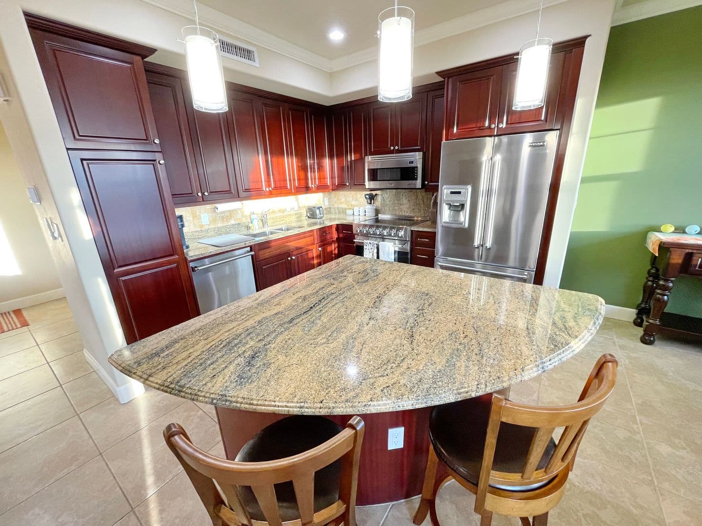Wailuku House: 49 Kokea Street Unit #1102