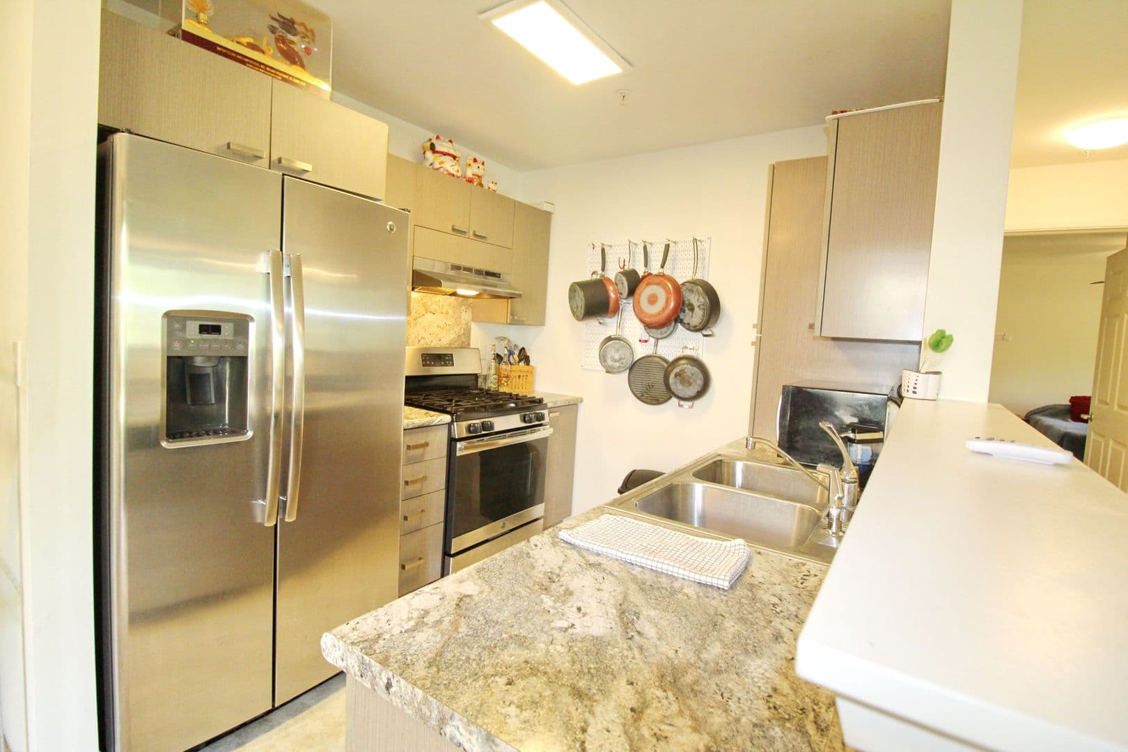 Kihei Condo: 62 Kihalani Street Unit 907