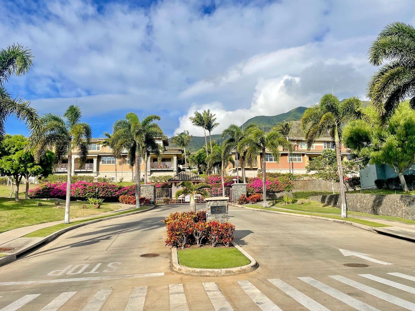 Wailuku House: 49 Kokea Street Unit #1102