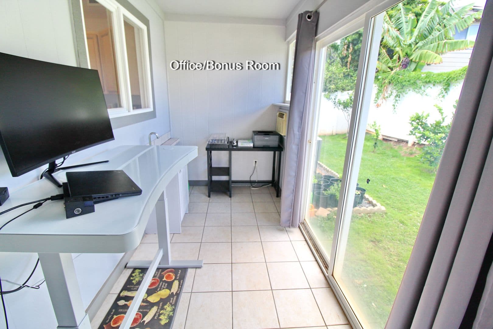 Kihei House: 70 Noolu Street