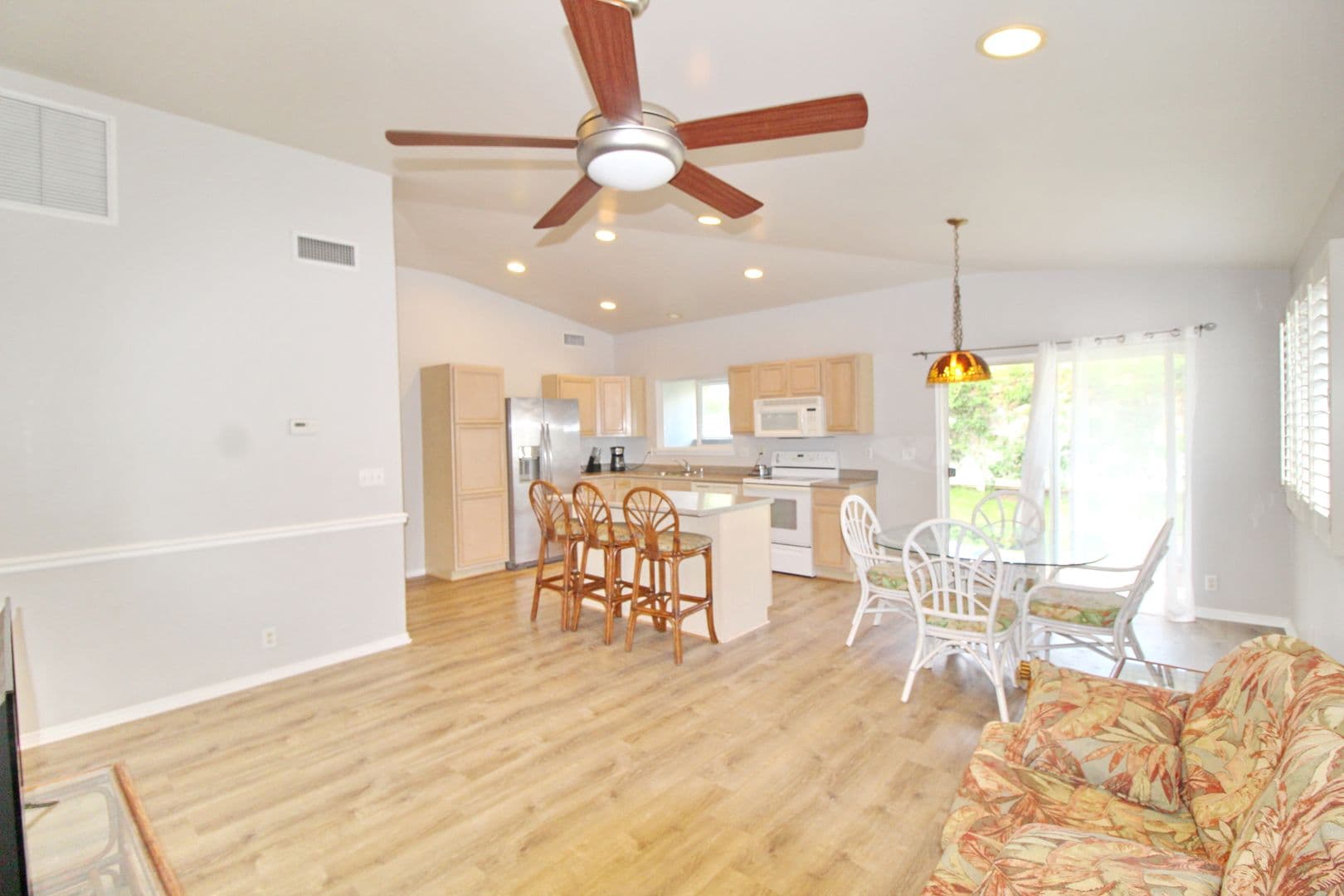 Kihei House: 70 Noolu Street
