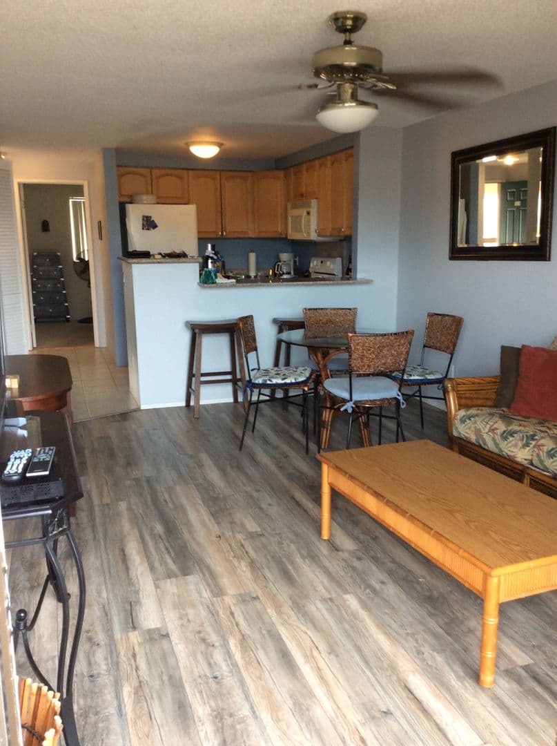 Kihei Condo: 2747 S Kihei Rd Unit H207
