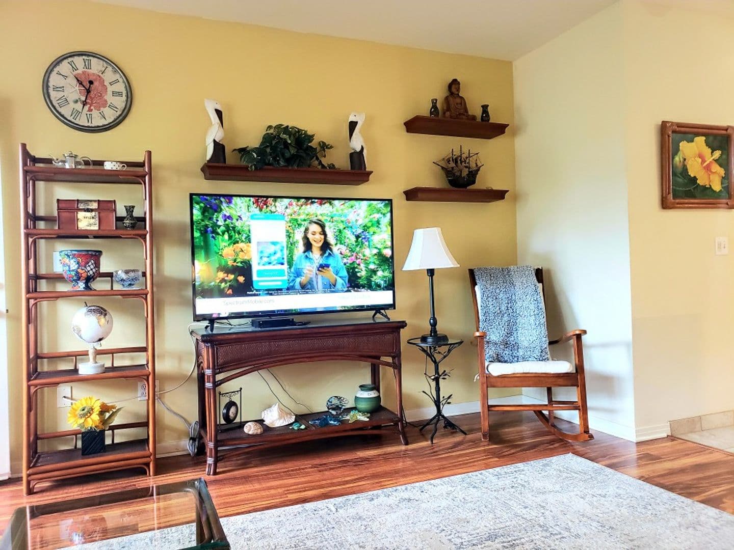 Lahaina Condo: 3706 Lower Honoapiilani Rd. D-25