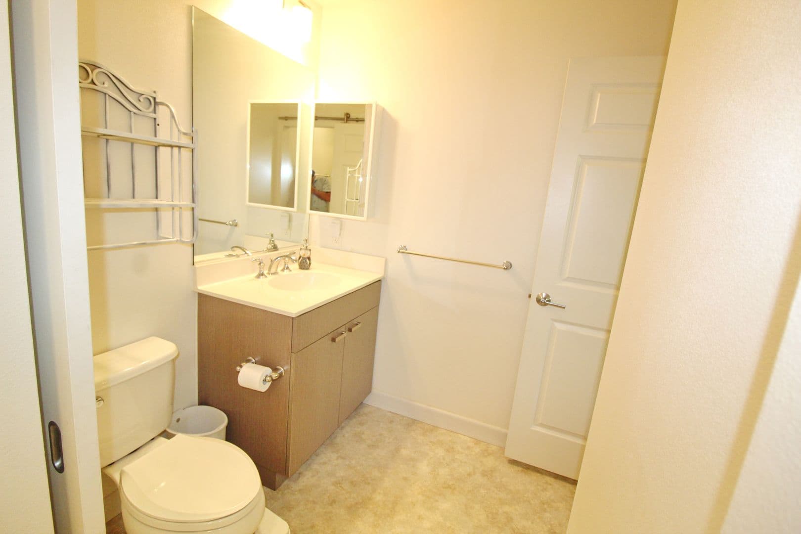 Kihei Condo: 62 Kihalani Street Unit 907
