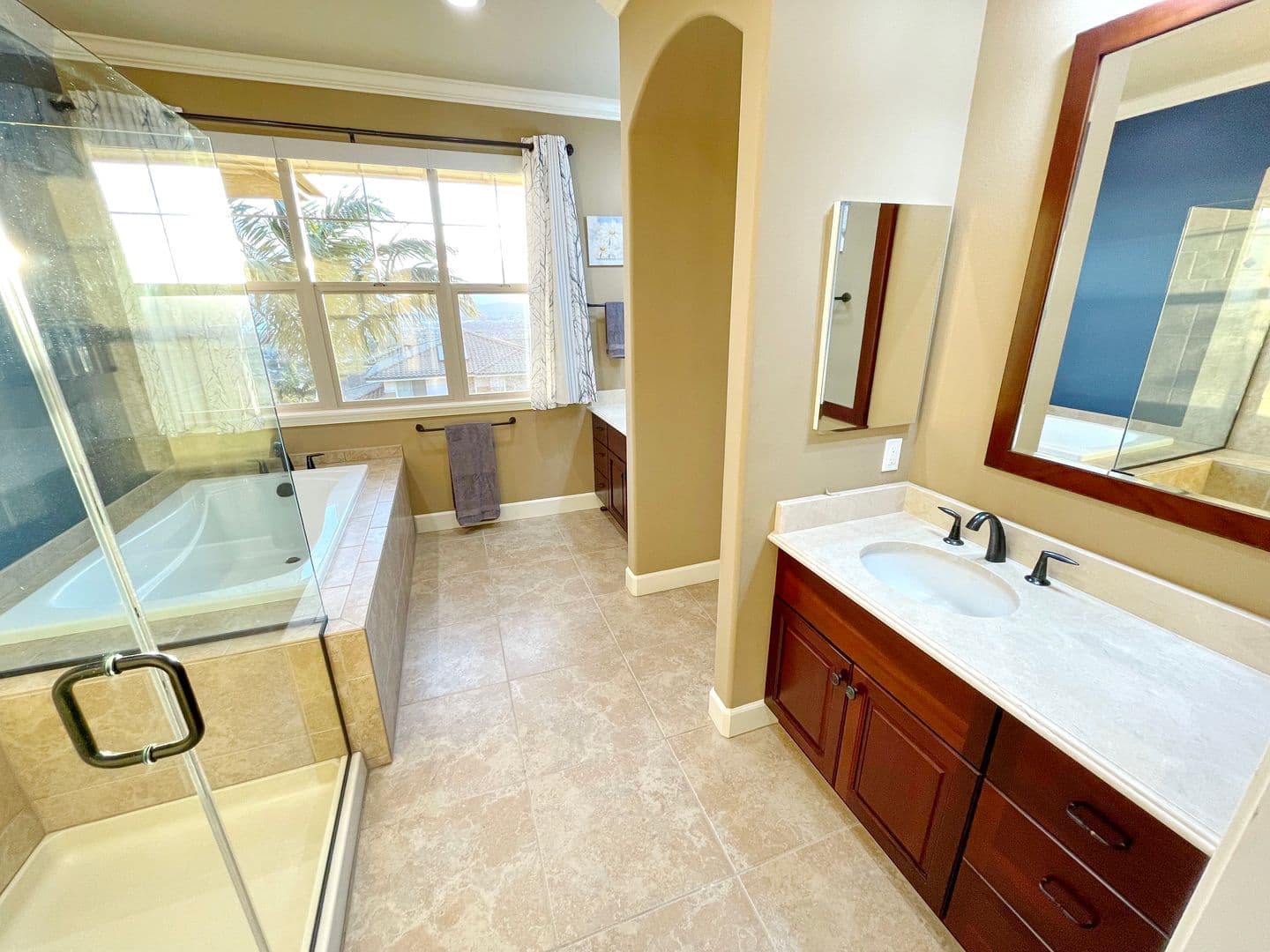 Wailuku House: 49 Kokea Street Unit #1102
