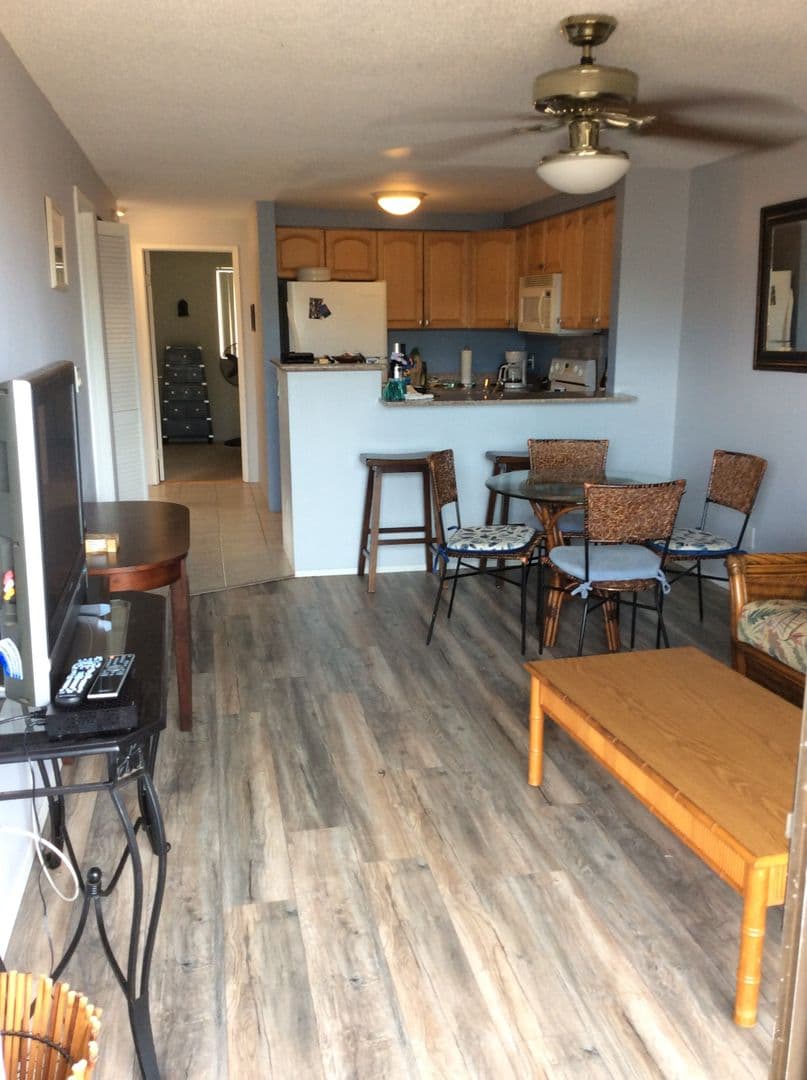 Kihei Condo: 2747 S Kihei Rd Unit H207