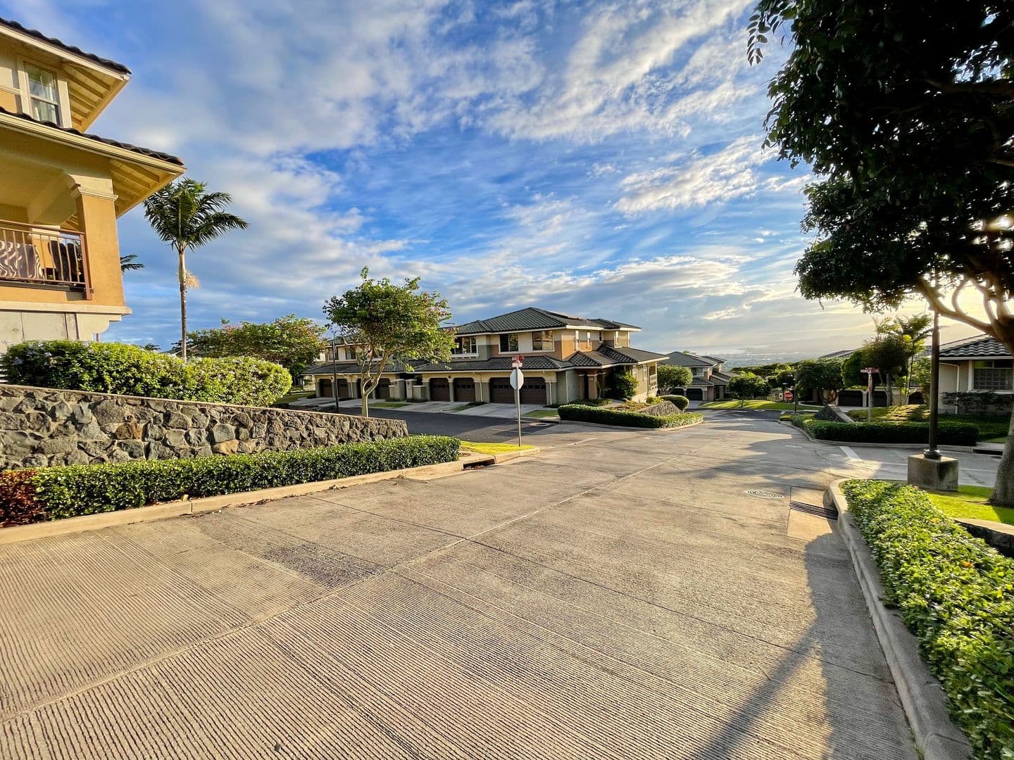 Wailuku House: 49 Kokea Street Unit #1102
