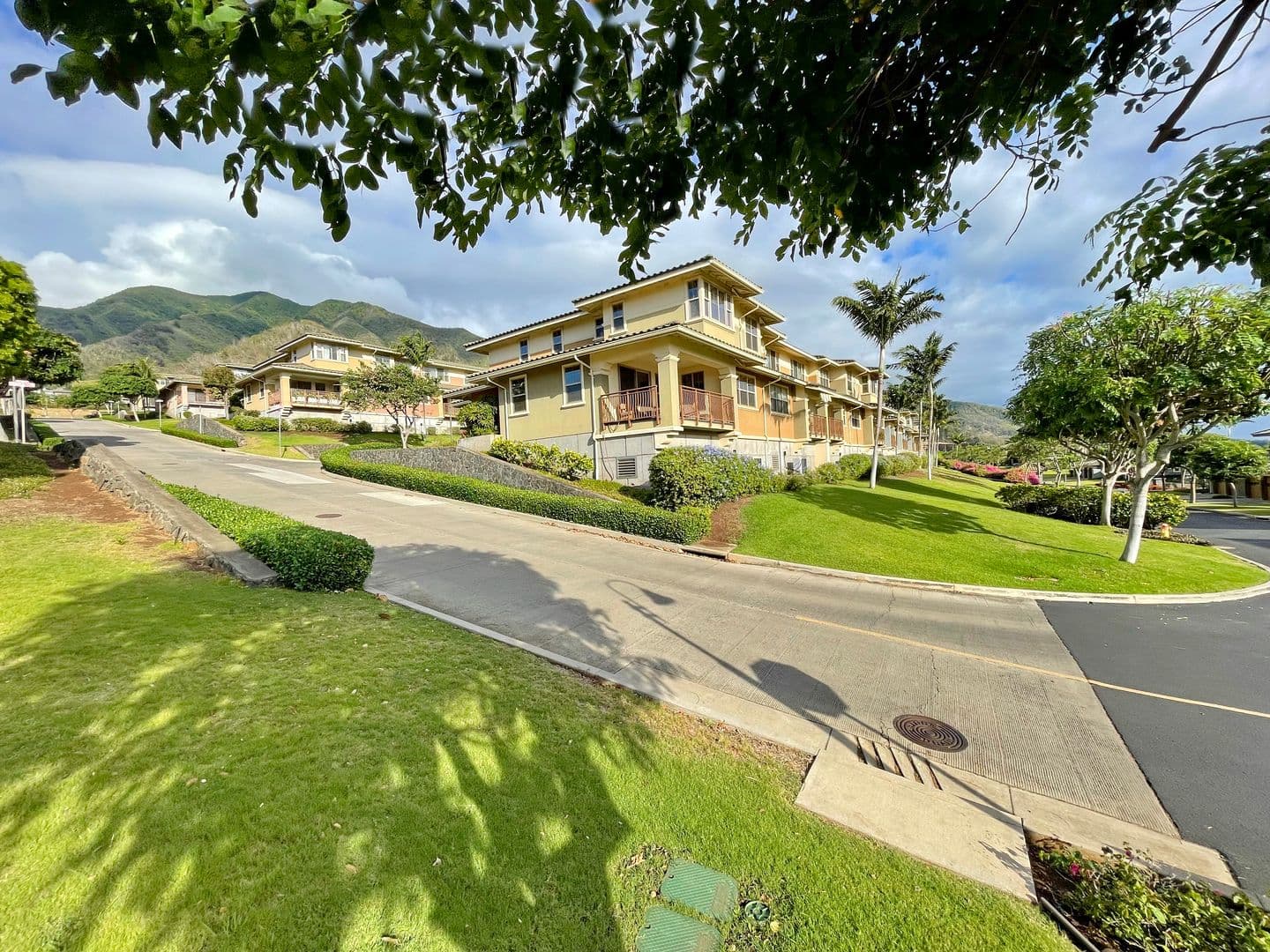 Wailuku House: 49 Kokea Street Unit #1102