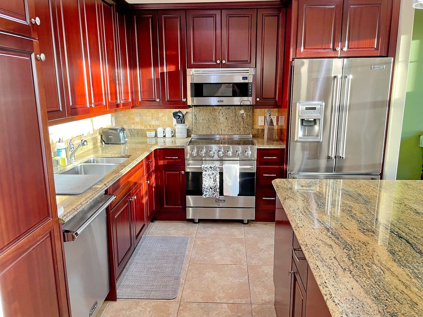 Wailuku House: 49 Kokea Street Unit #1102